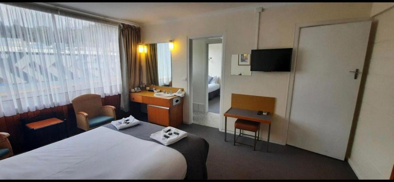 Mt Lyell Motor Inn Queenstown Extérieur photo