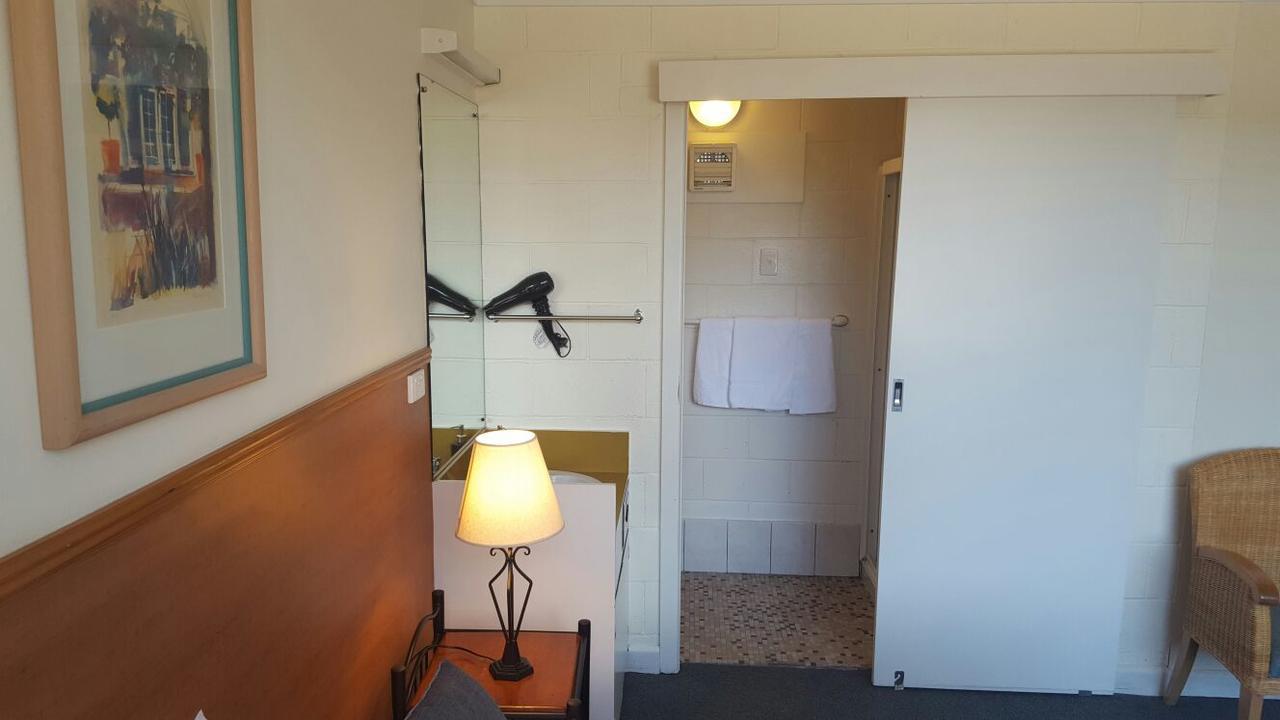 Mt Lyell Motor Inn Queenstown Extérieur photo
