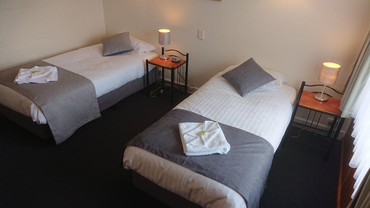 Mt Lyell Motor Inn Queenstown Extérieur photo